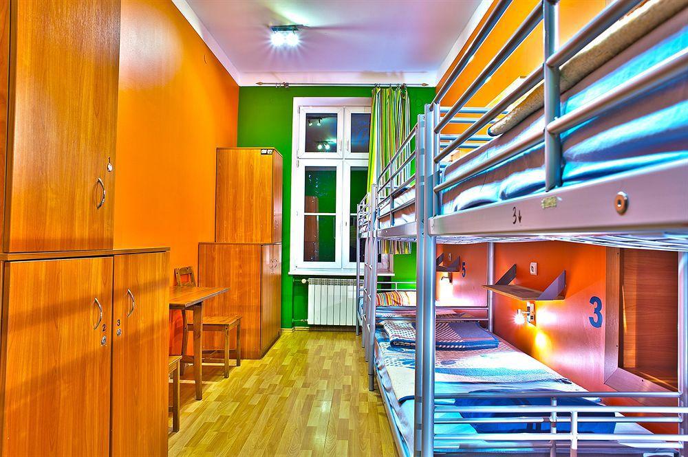 Nathan'S Villa Hostel Warschau Exterior foto